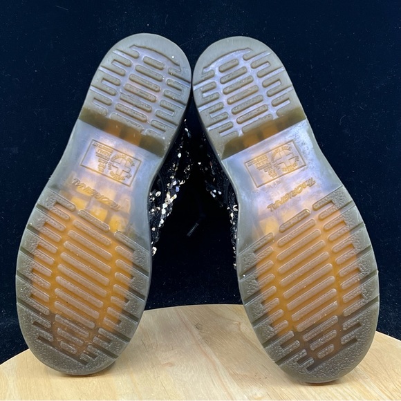 Dr. Martens Women's 1460 Pascal Seqn Black Fashion Boot Size 7 - Picture 8 of 10